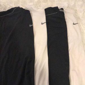 Set of 4 Nike dri fit tanks Large